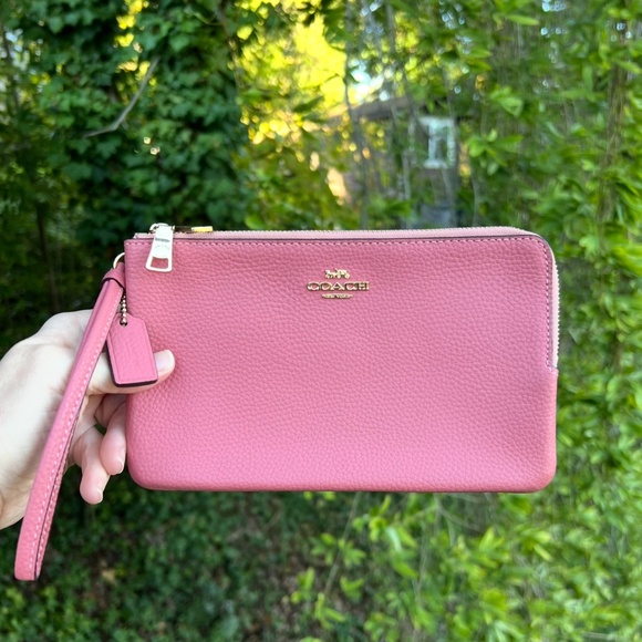 COACH Double Zip Wristlet Phone Wallet Pink Pebble Leather Gold Hardware AUTHNTC - Picture 1 of 12